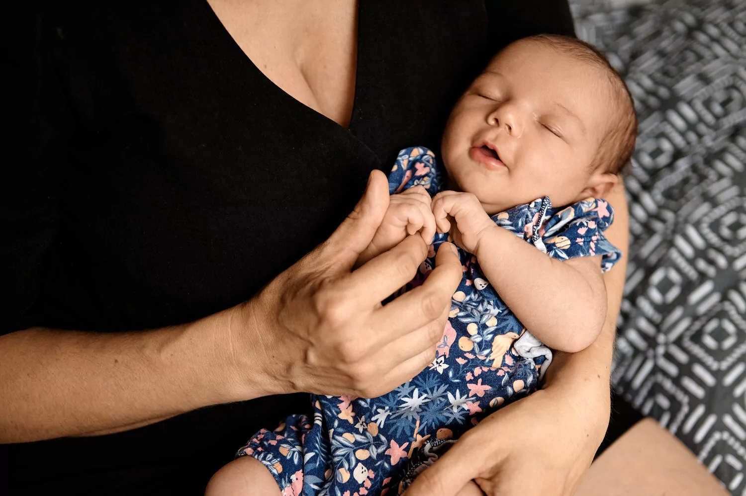 photographe naissance nouveau ne lifestyle domicile strasbourg colmar sarreguemines alsace moselle Dites Cheese
