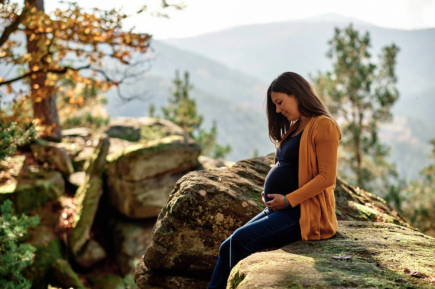 grossesse pregnancy photo couple vallee bruche lifestyle montagne romantique photographe alsace lorraine strasbourg sarreguemines dites cheese