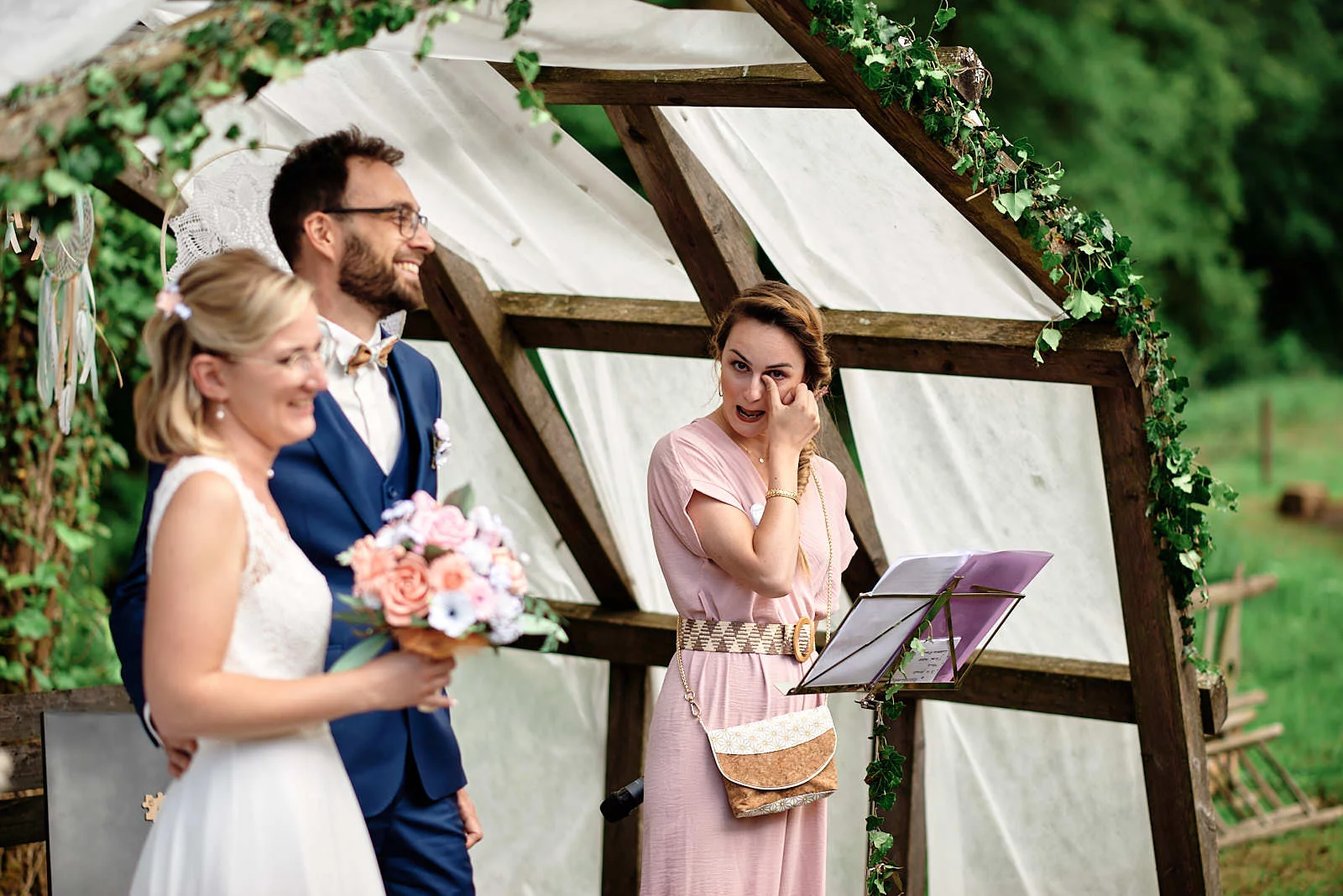 mariage laique champetre ecrin de verdure mollkirch floessplatz photographe alsace strasbourg lorraine 072 Dites Cheese